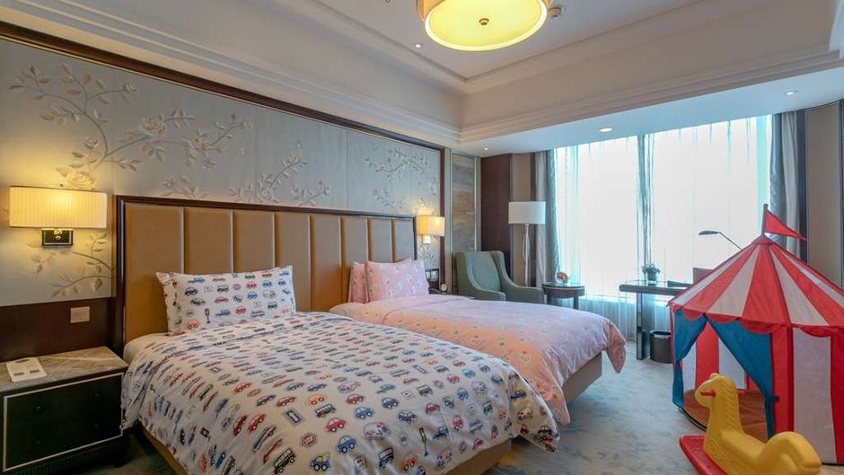 Shangri-La Shenyang Room