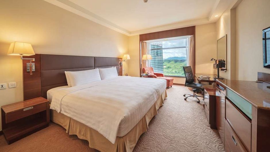 Shangri-La Hotel Shenzhen Room