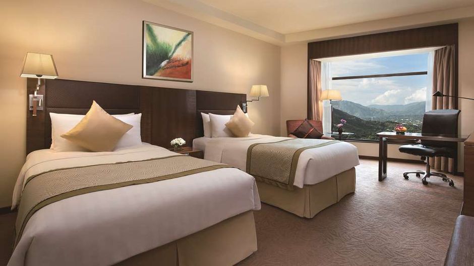 Shangri-La Hotel Shenzhen Room