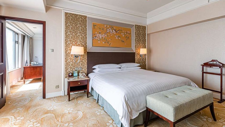 Shangri-La Hotel Wuhan Room