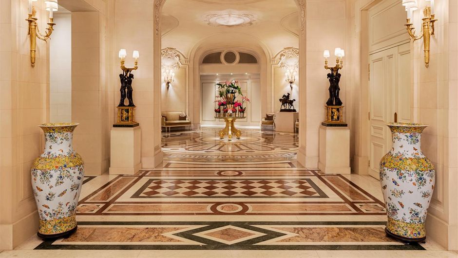 Shangri-La Hotel, Paris Lobby