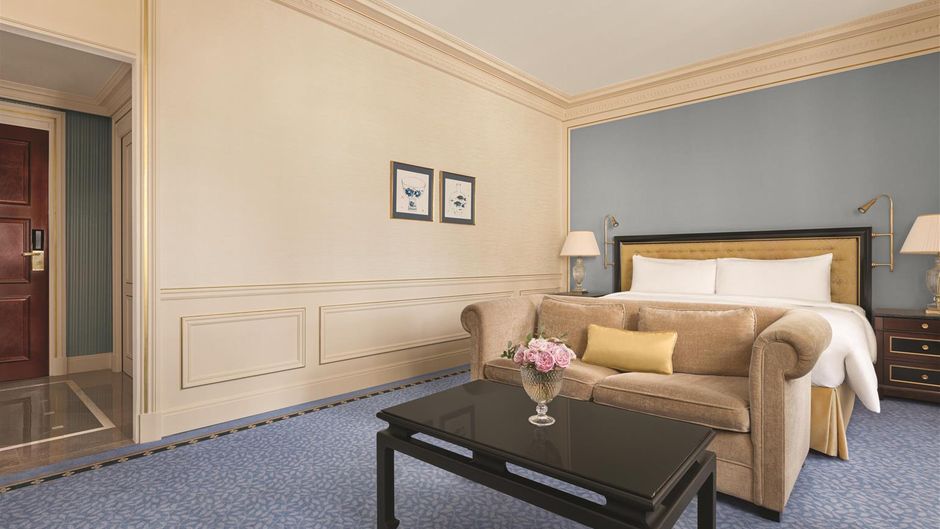 Shangri-La Hotel, Paris Room