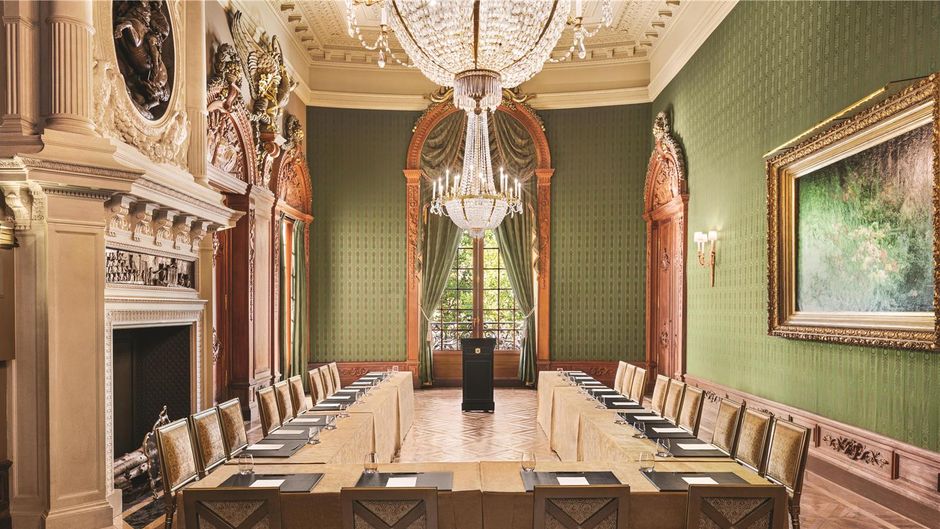 Shangri-La Hotel, Paris Meeting