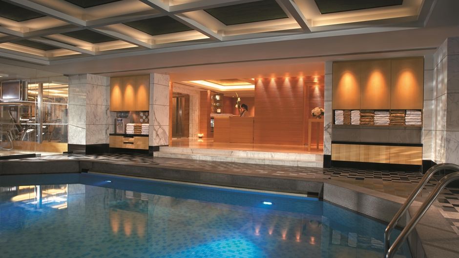 Kowloon Shangri-La Pool