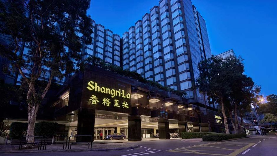 Kowloon Shangri-La Exterior