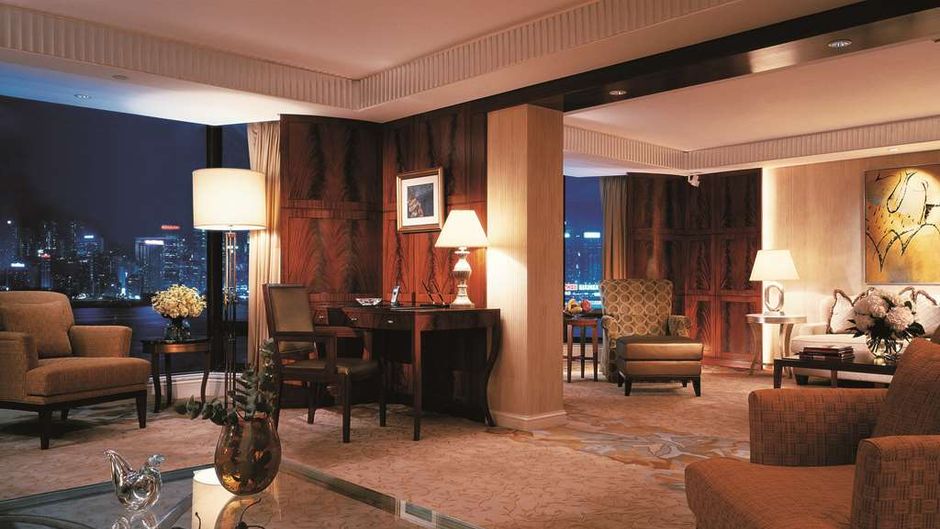 Kowloon Shangri-La Suite