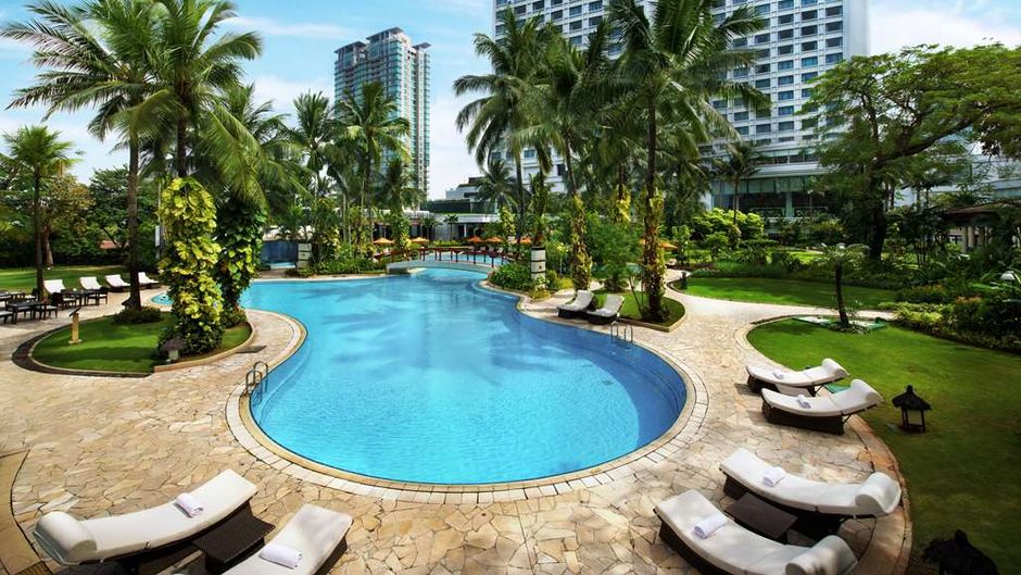 Shangri-La Hotel, Jakarta Pool