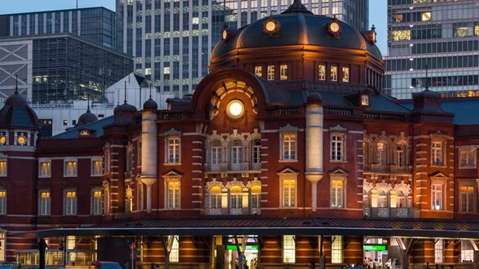 Shangri-La Hotel, Tokyo Exterior