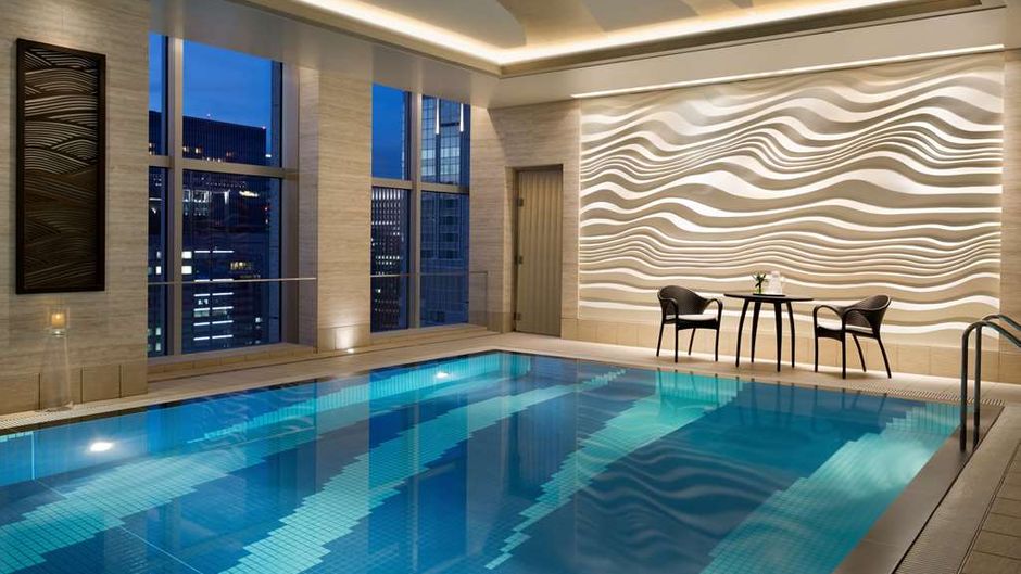 Shangri-La Hotel, Tokyo Pool
