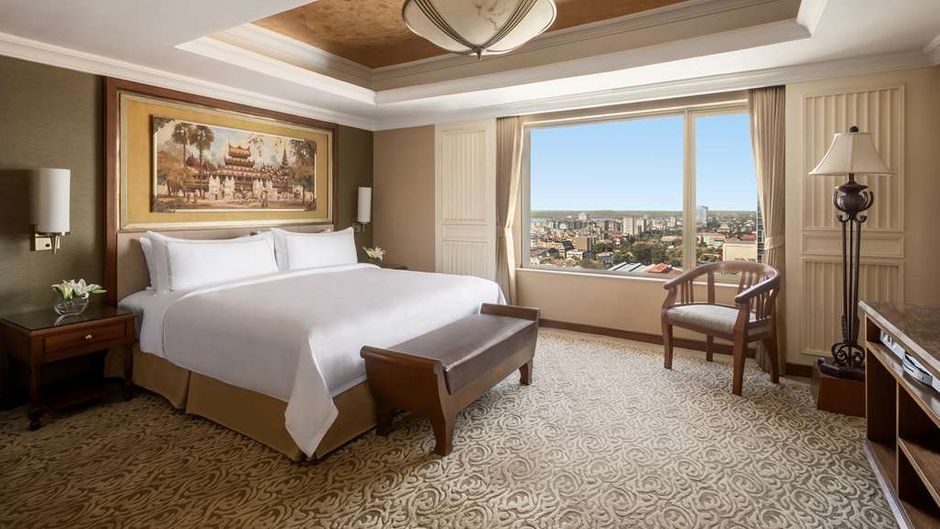 Sule Shangri-La, Yangon Suite