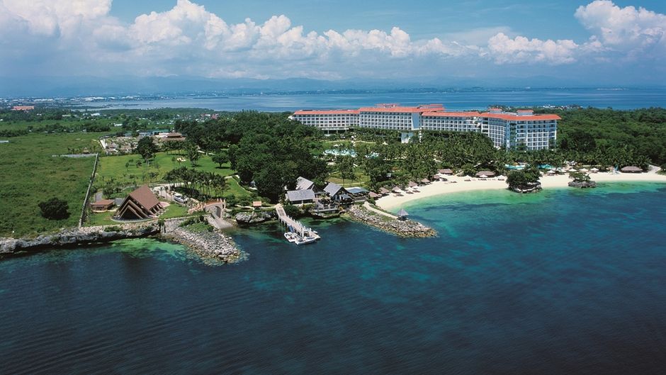 Shangri-La's Mactan Island Resort Exterior
