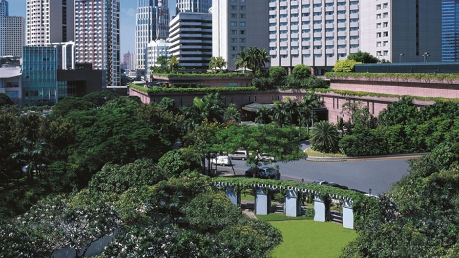 Makati Shangri-La Hotel Exterior