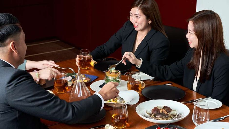 Makati Shangri-La Hotel Restaurant