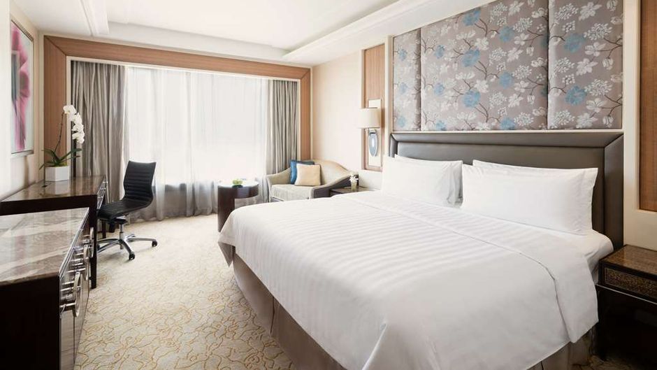 Edsa Shangri-La, Manila Room