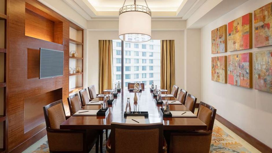 Edsa Shangri-La, Manila Meeting