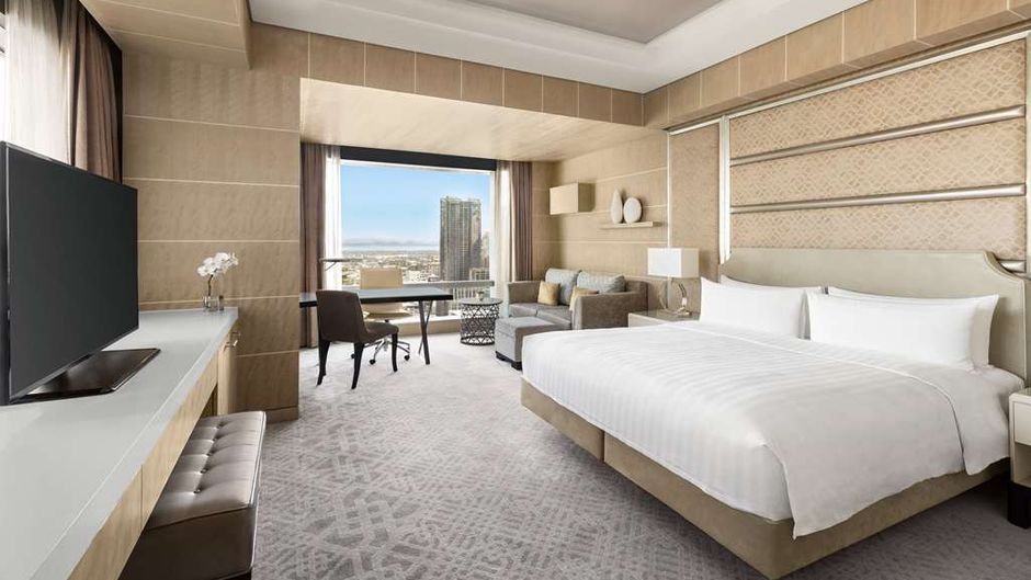Shangri-La at the Fort, Manila Room