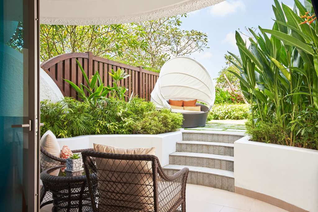 Shangri-La Hotel, Singapore- Deluxe Singapore, Singapore