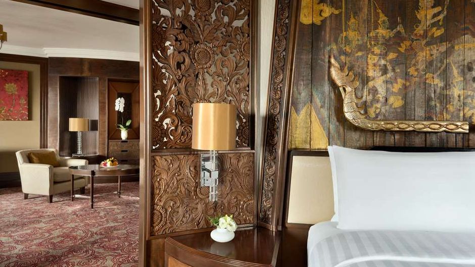 Shangri-La Hotel Bangkok Suite