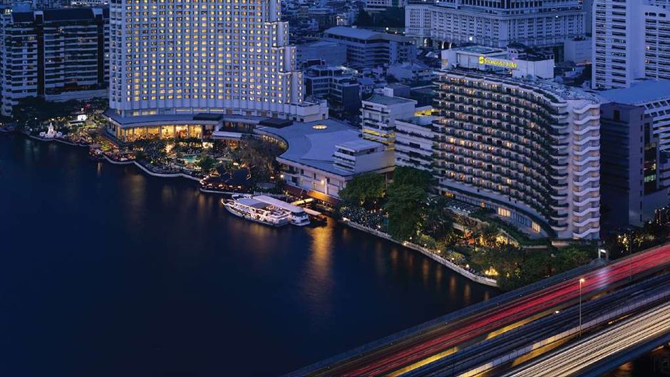 Shangri-La Hotel Bangkok Exterior