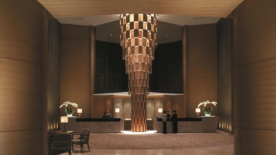 Shangri-La Far Eastern Plaza Hotel Lobby