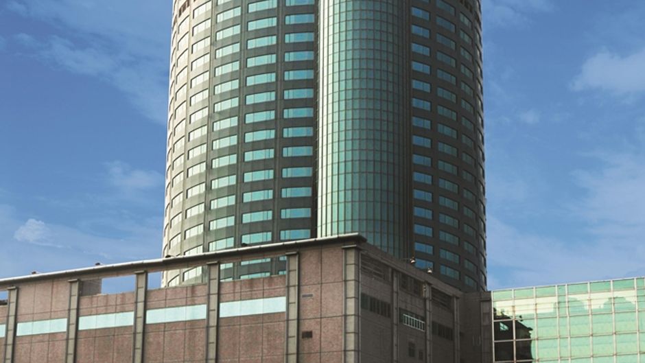 Shangri-La Far Eastern Plaza Hotel Exterior