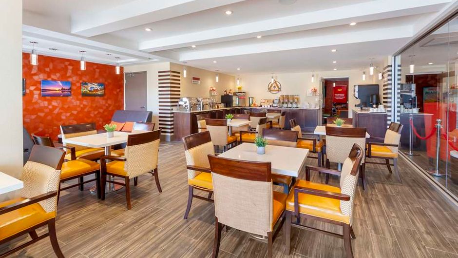 Best Western Plus Chateau Fort St John Restaurant