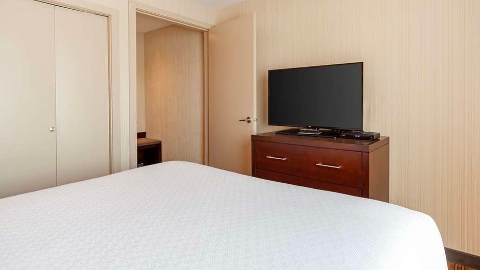 Best Western Plus Chateau Fort St John Room