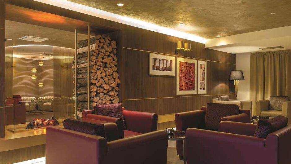 DoubleTree by Hilton Yerevan City Centre Lobby