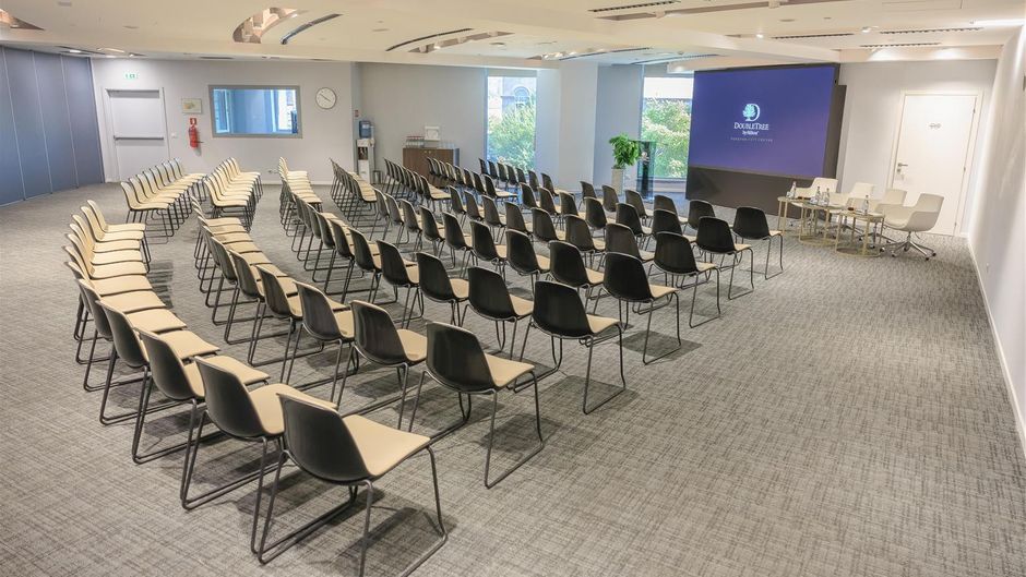 DoubleTree by Hilton Yerevan City Centre Meeting
