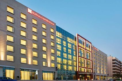 Hilton Garden Inn Dubai, Mall Avenue