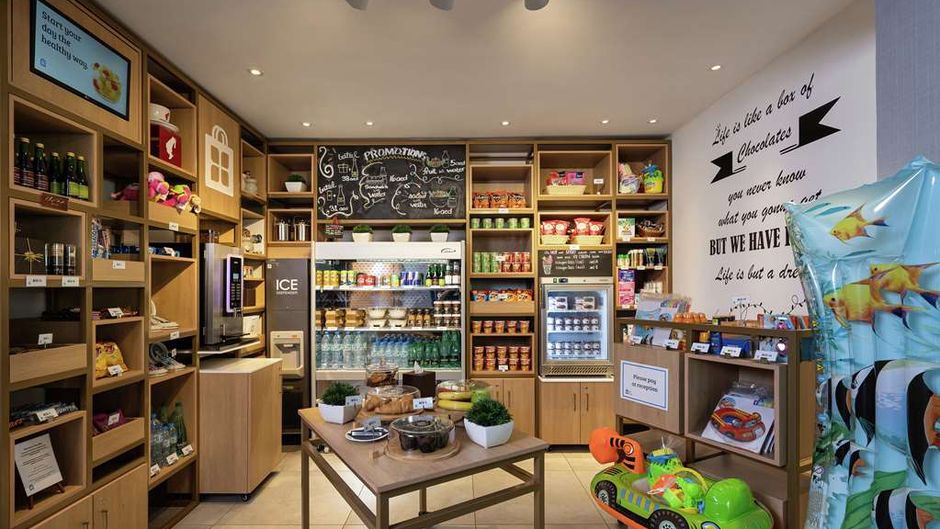 Hilton Garden Inn Dubai, Mall Avenue Restaurant