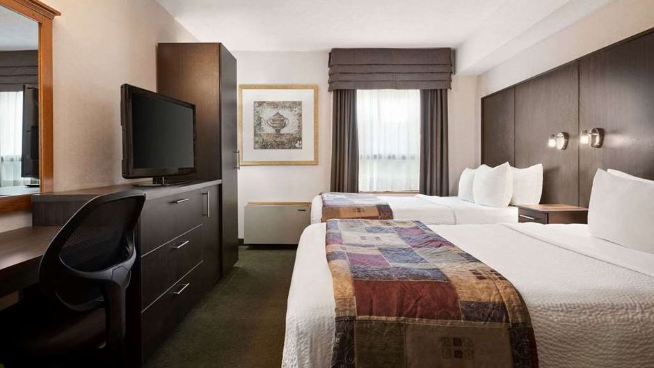Days Inn & Conference Centre Renfrew Room