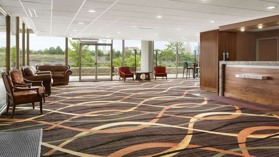 Travelodge Hotel Niagara Falls Fallsview Lobby