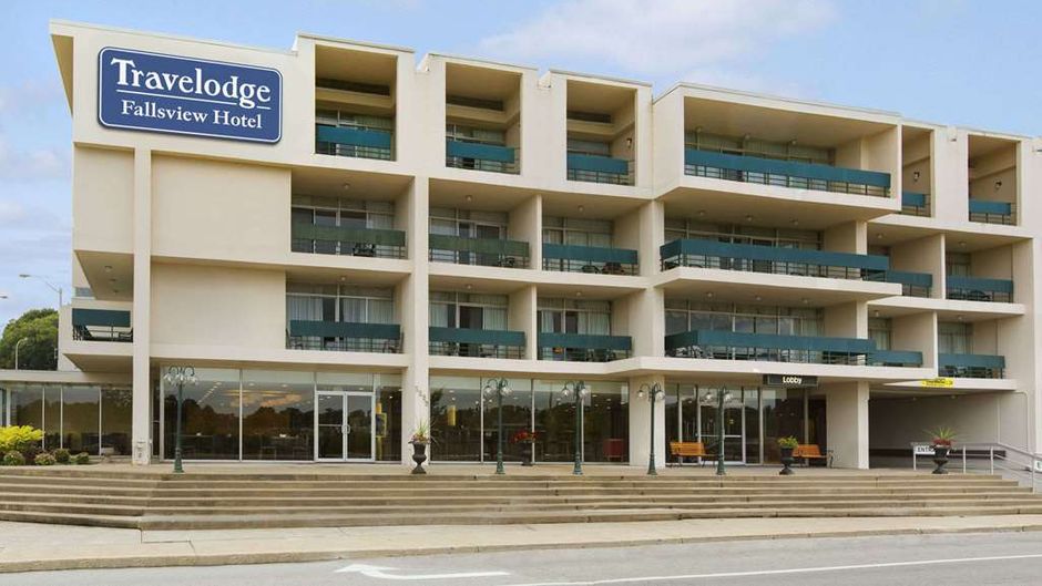 Travelodge Hotel Niagara Falls Fallsview Exterior