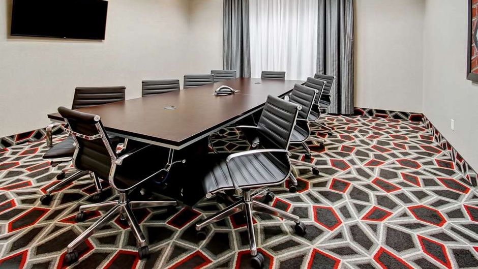 Hampton Inn & Suites Medicine Hat Meeting