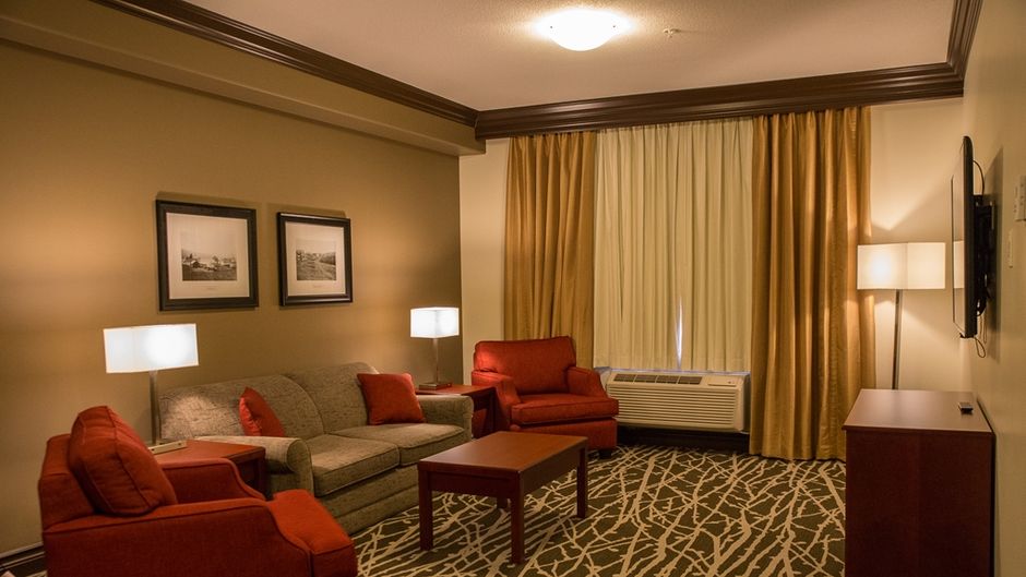 Chateau Nova Peace River Suite