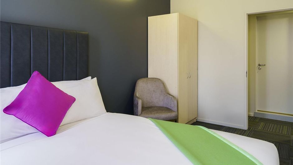Ibis Styles Invercargill Hotel Room