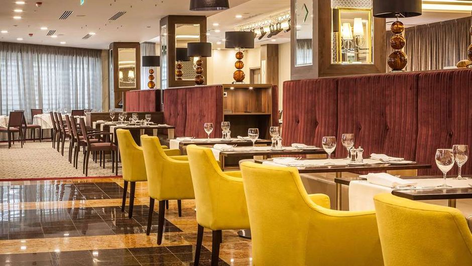 DoubleTree by Hilton Hotel Tyumen Restaurant