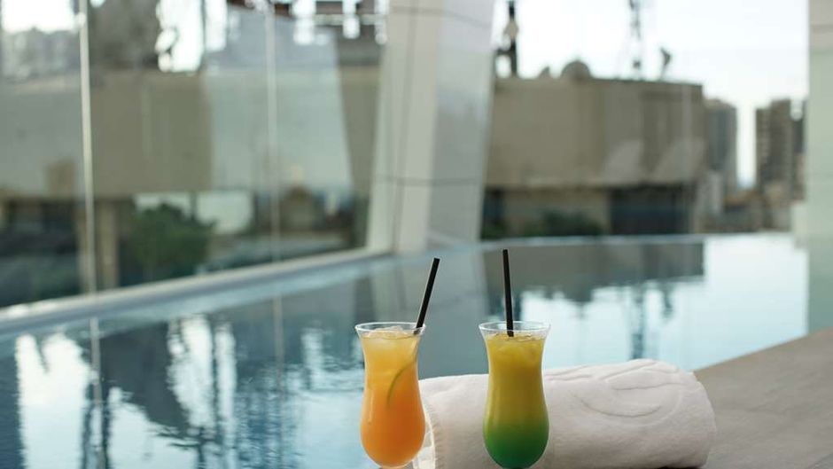 Golden Tulip Achrafieh Pool