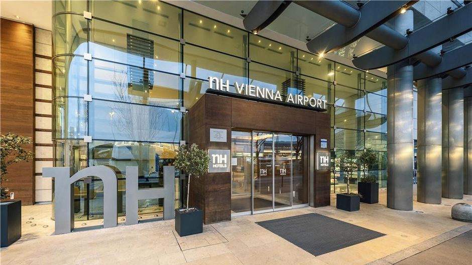 NH Vienna Airport Conference Center Exterior