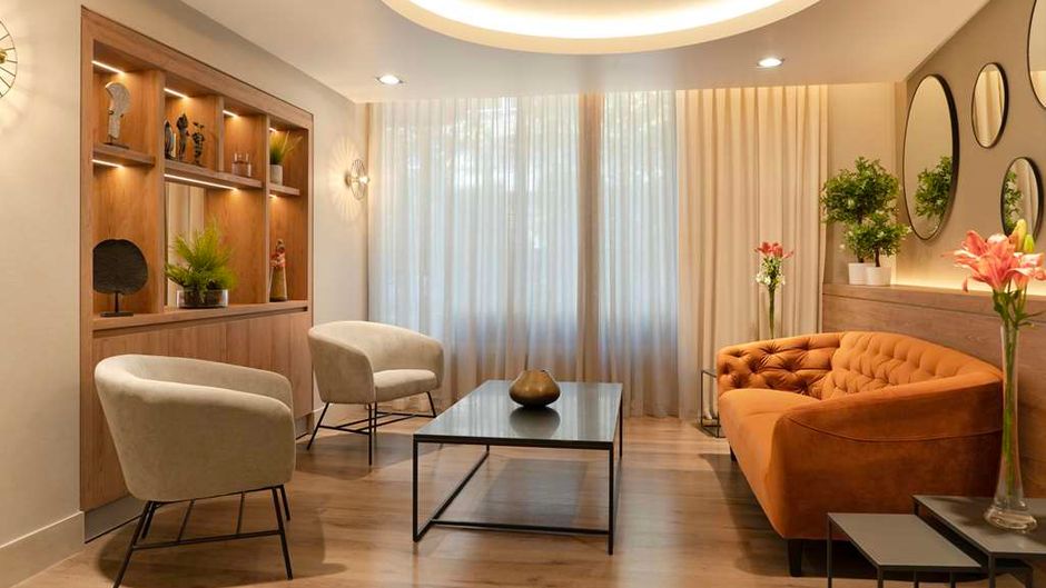 NH Ciudad De Santiago Lobby