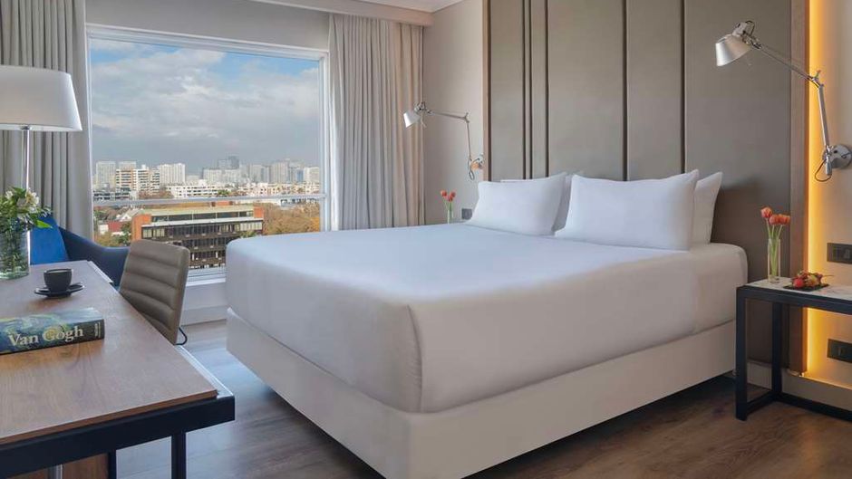 NH Ciudad De Santiago Room