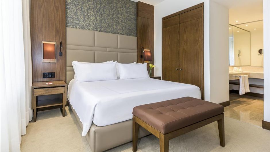 NH Collection Bogota Teleport Royal Room