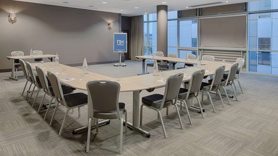 NH Lyon Airport Meeting