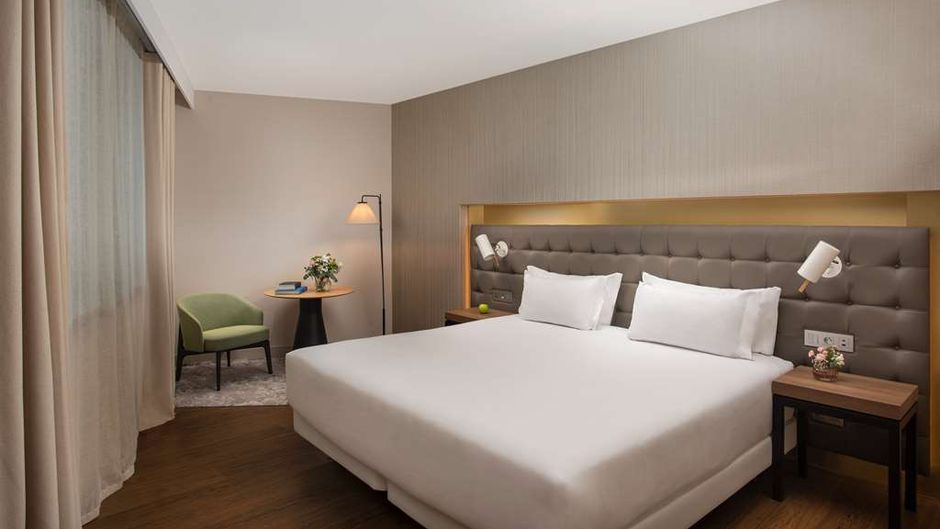 NH Lyon Airport Suite