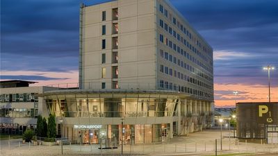 NH Lyon Airport