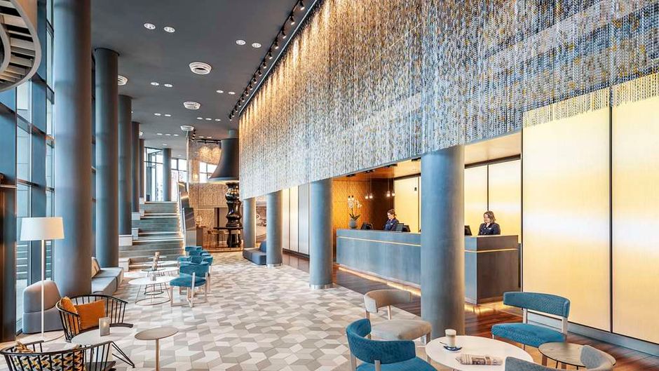 NH Berlin Alexanderplatz Lobby