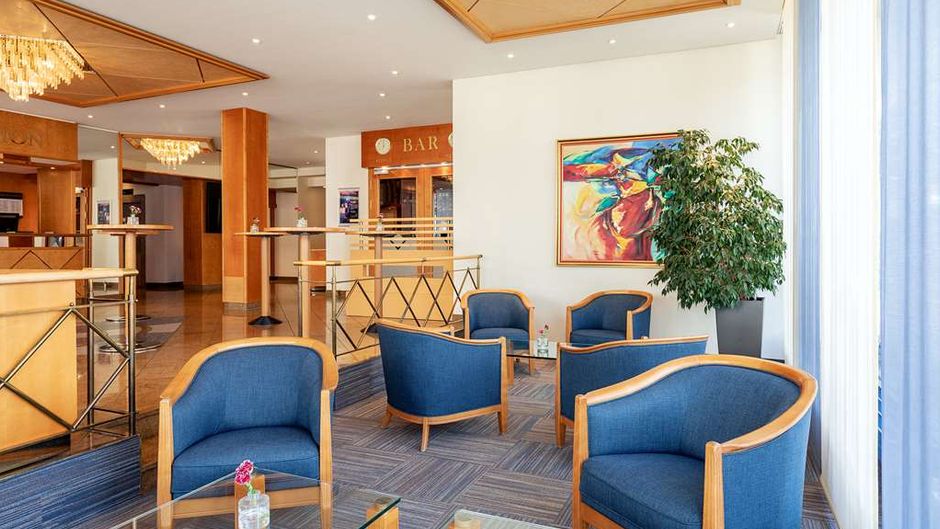 NH Ingolstadt Lobby