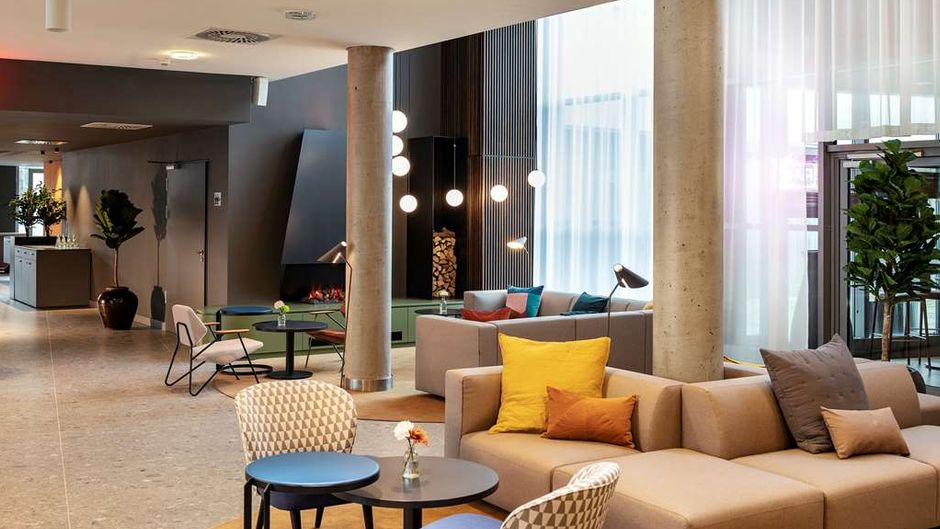 NH Koeln Altstadt Lobby