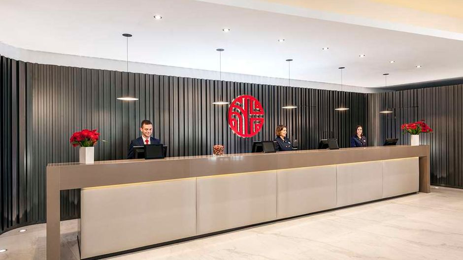 NH Collection Nuernberg City Lobby